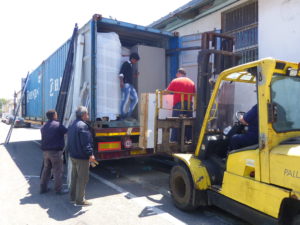 [cml_media_alt id='2666']Ragaze durante l'evento "Break the Chain, Stop the Violence"[/cml_media_alt]